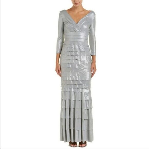 Kay Unger Shutter Pleat Tiered Dress Silver 4 - Picture 1 of 4